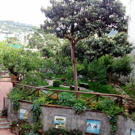 Sorrento Home 住宿加早餐酒店 2*