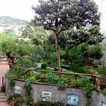Sorrento Home B&B 2*