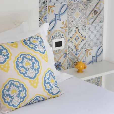 Sorrento Home Bed and Breakfast 2*